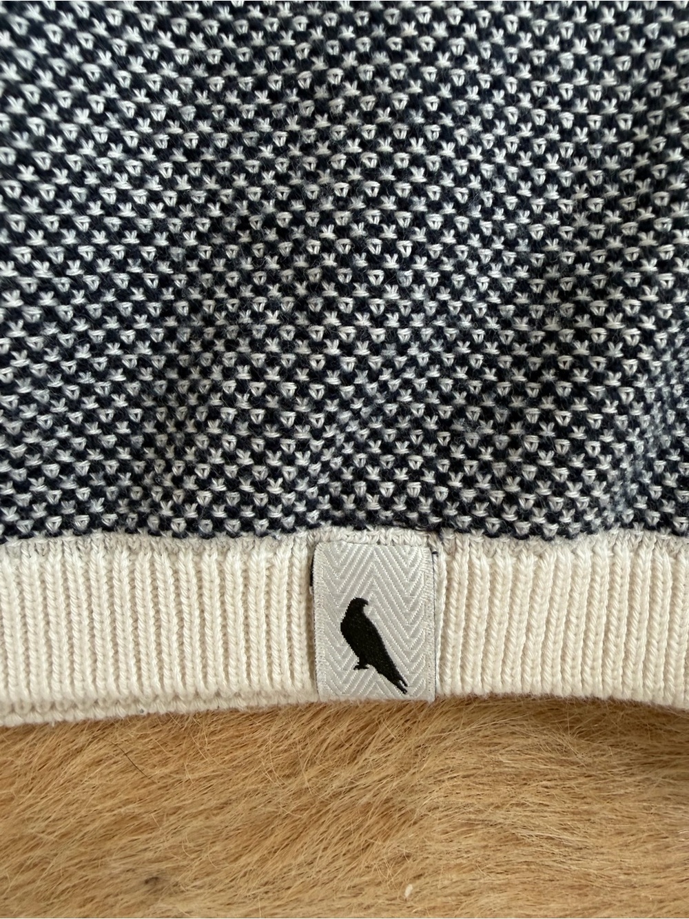 Peregrine Men’s Navy & Cream Knit Open Collar Polo Shirt - Picture 5 of 8